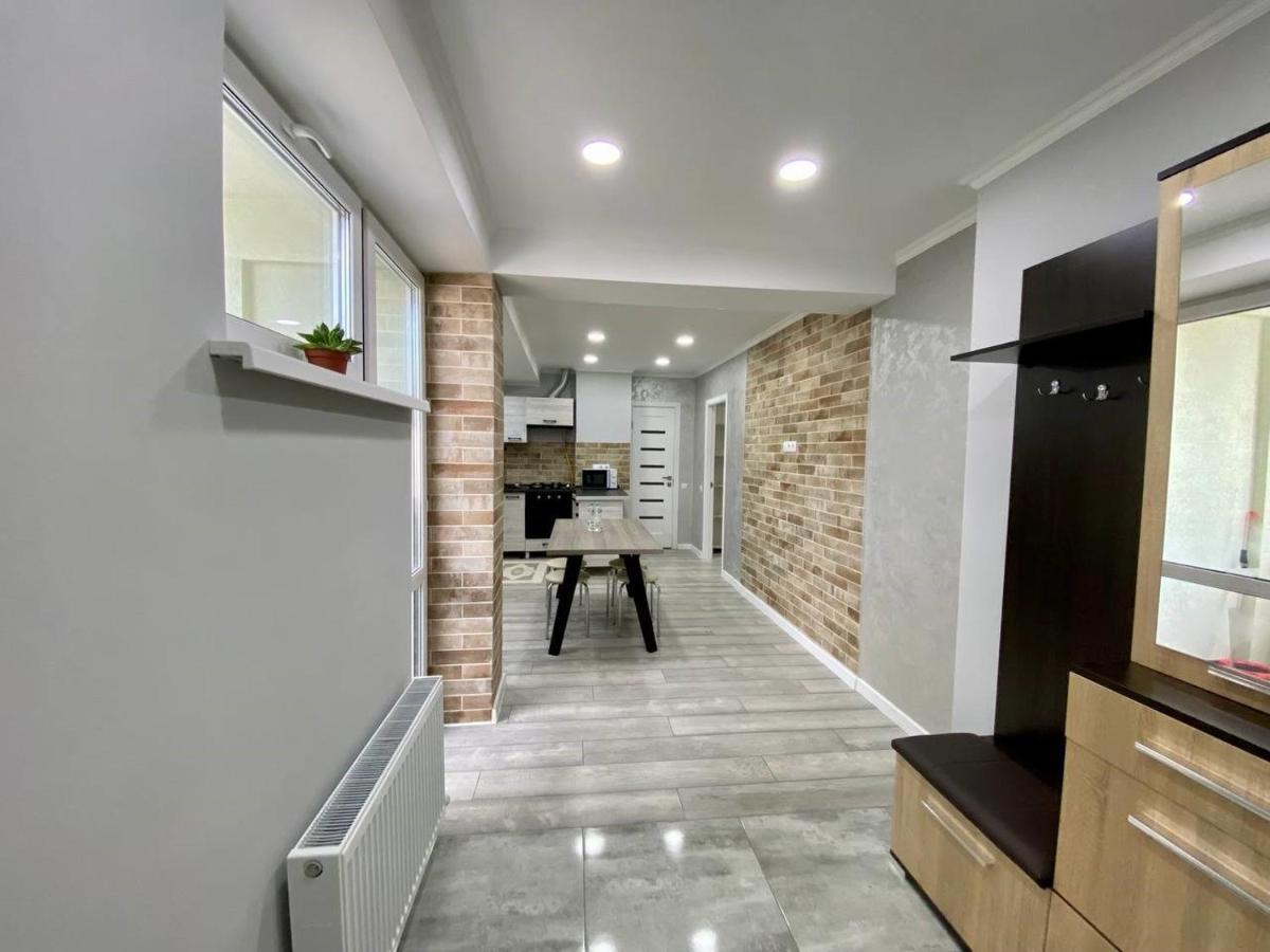 Ultracentral Velvet Home !! Кишинів Екстер'єр фото