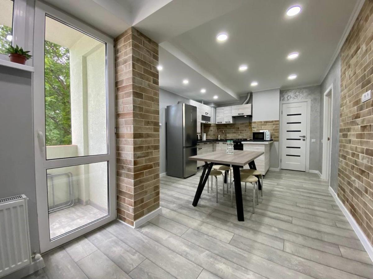 Ultracentral Velvet Home !! Кишинів Екстер'єр фото