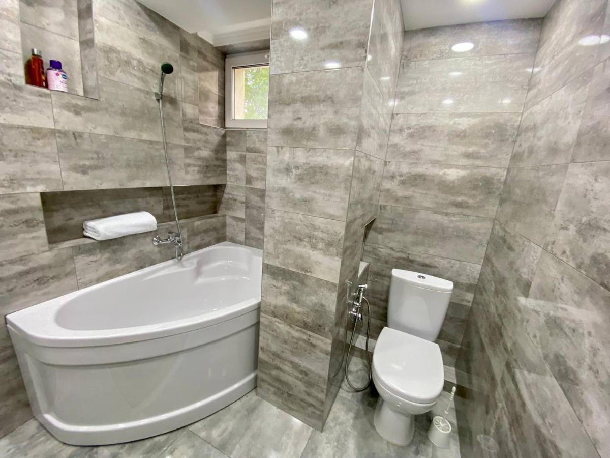 Ultracentral Velvet Home !! Кишинів Екстер'єр фото